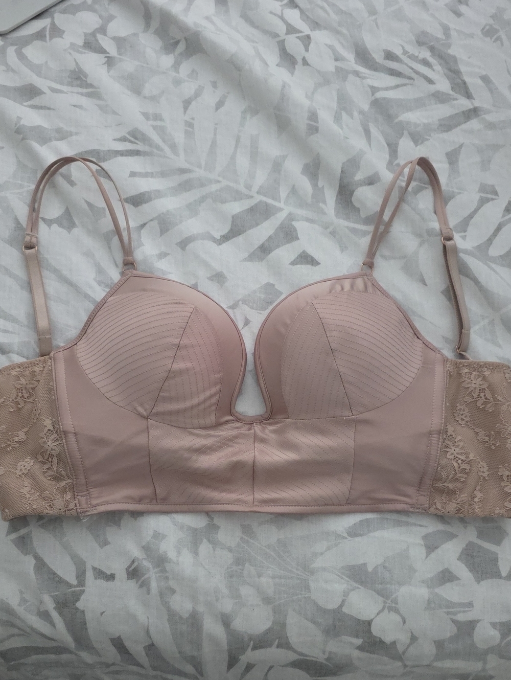 intimissimi Longline Lace Bustier Bra in Cream